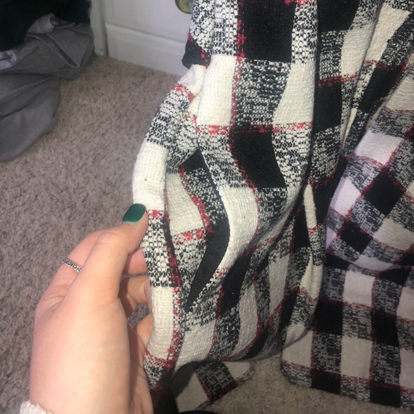 BCBGeneration Plaid Vest - Picture 4 of 5